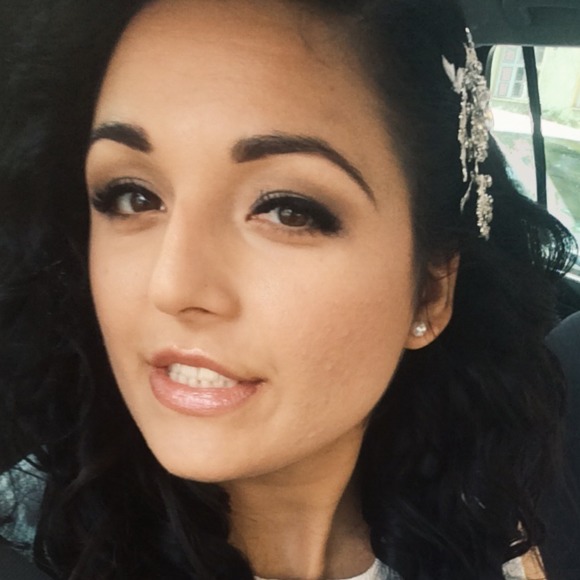 Meet your Posher, Mery :) - Picture 2 of 5